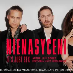Nienasyceni spektakl: siedmioro aktorów w eleganckich strojach, tworzących intrygującą kompozycję.
